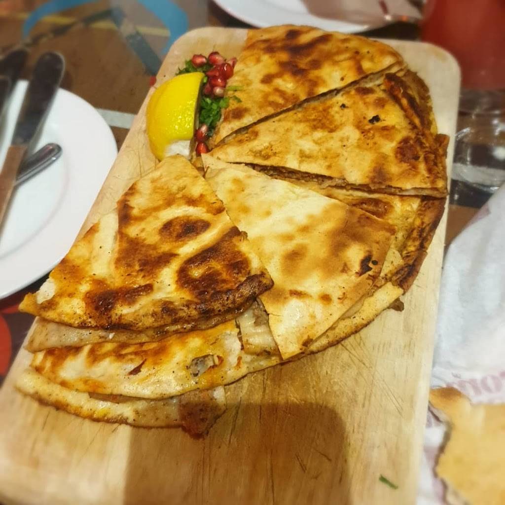 Chainsmoker | restaurant | 5555 Eglinton Ave W unit E112, Etobicoke, ON M9C 5M1, Canada | 4166216275 OR +1 416-621-6275