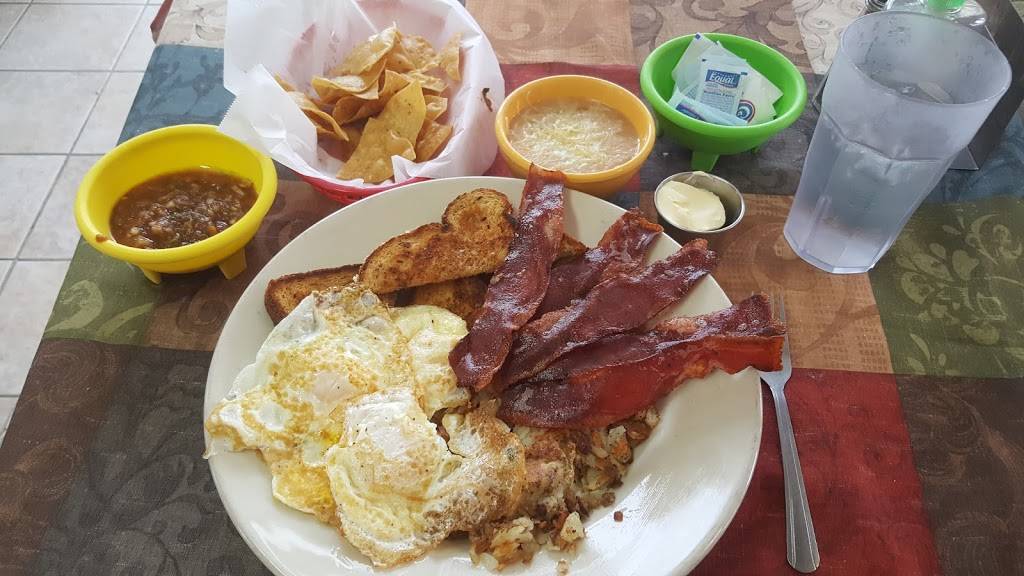 Abuelas Kitchen | restaurant | 1503 Lakeshore Dr, Lake Elsinore, CA 92530, USA | 9513141629 OR +1 951-314-1629