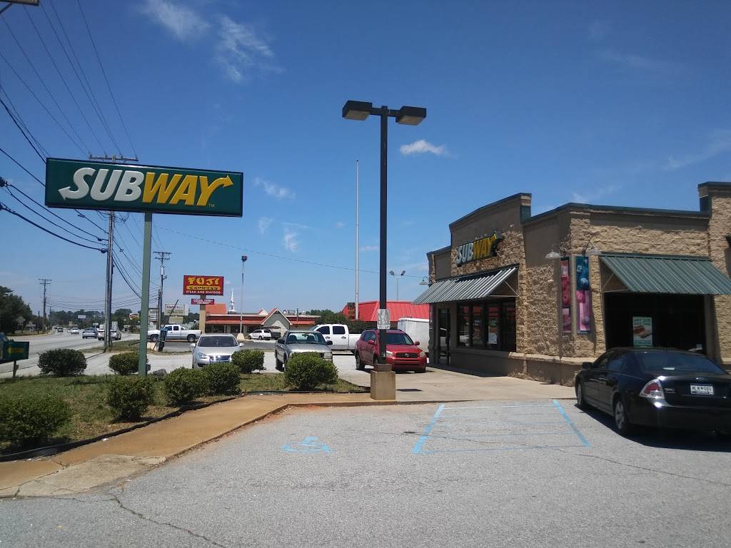 Subway | restaurant | 302 Pearman Dairy Rd, Anderson, SC 29625, USA | 8642317821 OR +1 864-231-7821