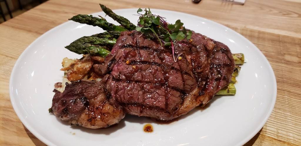 Two 09 West Main | restaurant | 209 W Main St, Leesburg, FL 34748, USA | 3528017966 OR +1 352-801-7966