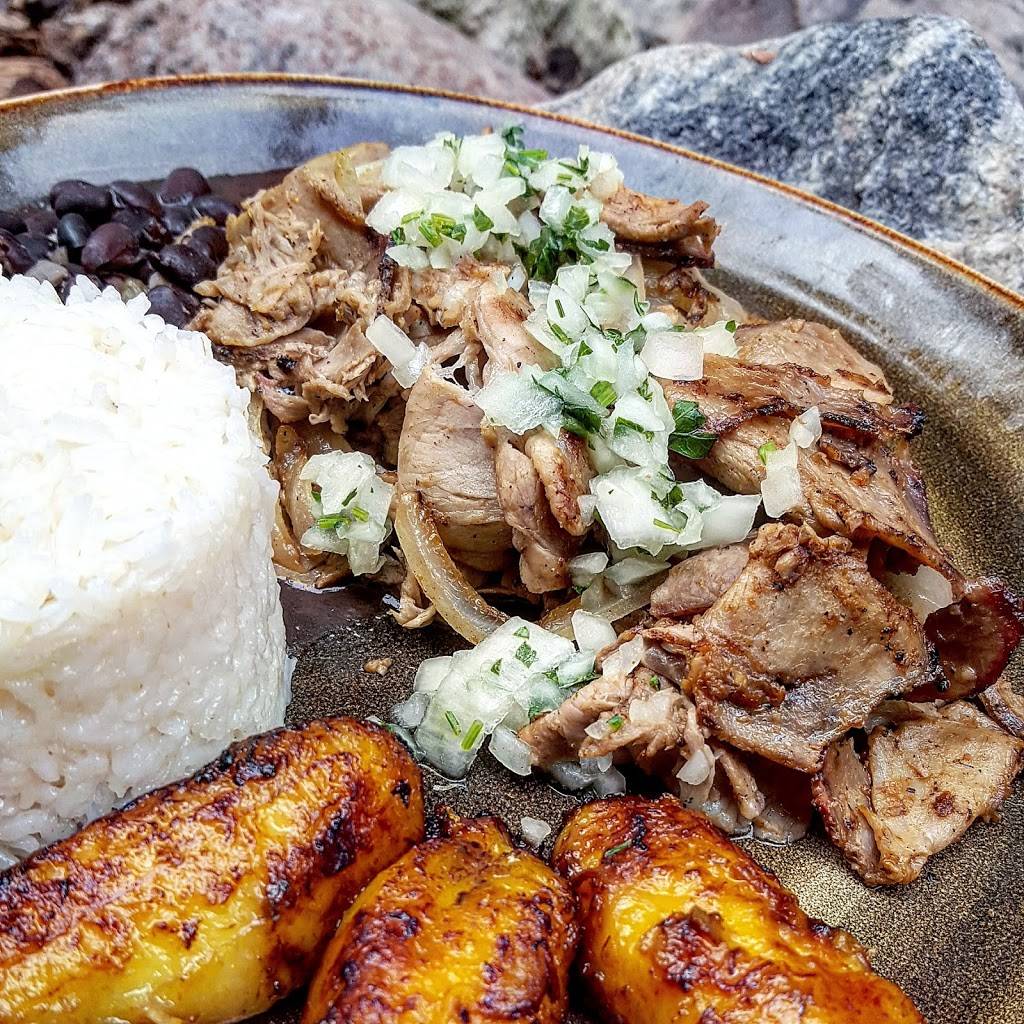 Cafecito | restaurant | 215 E Chestnut St, Chicago, IL 60611, USA | 3126432242 OR +1 312-643-2242