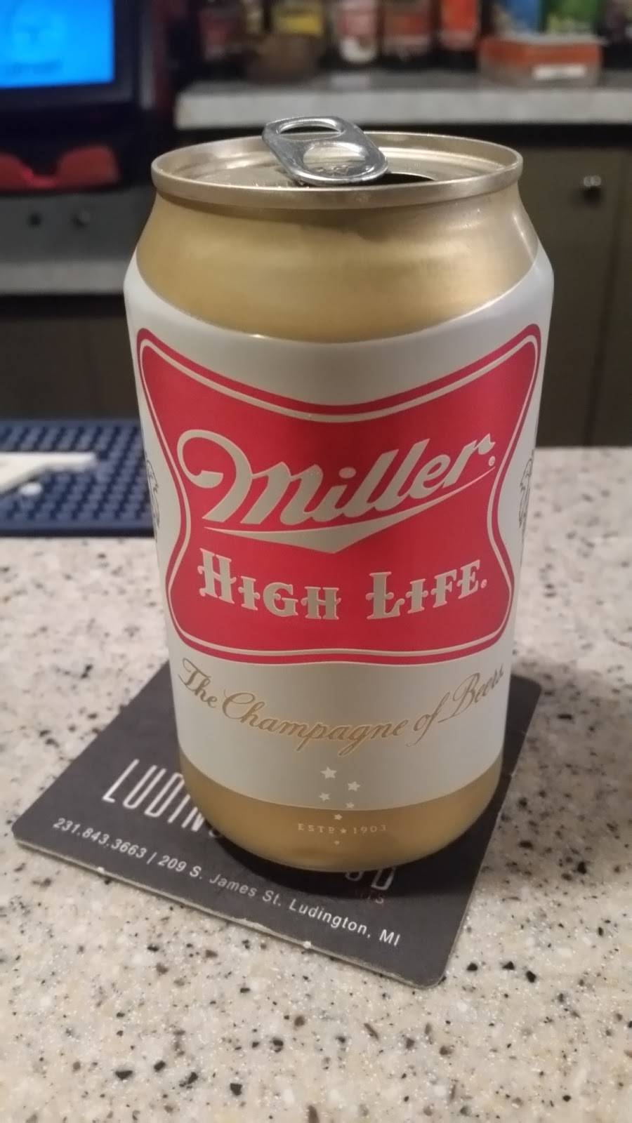 Ravenna Pub | restaurant | 12438 Stafford St, Ravenna, MI 49451, USA | 2318536945 OR +1 231-853-6945