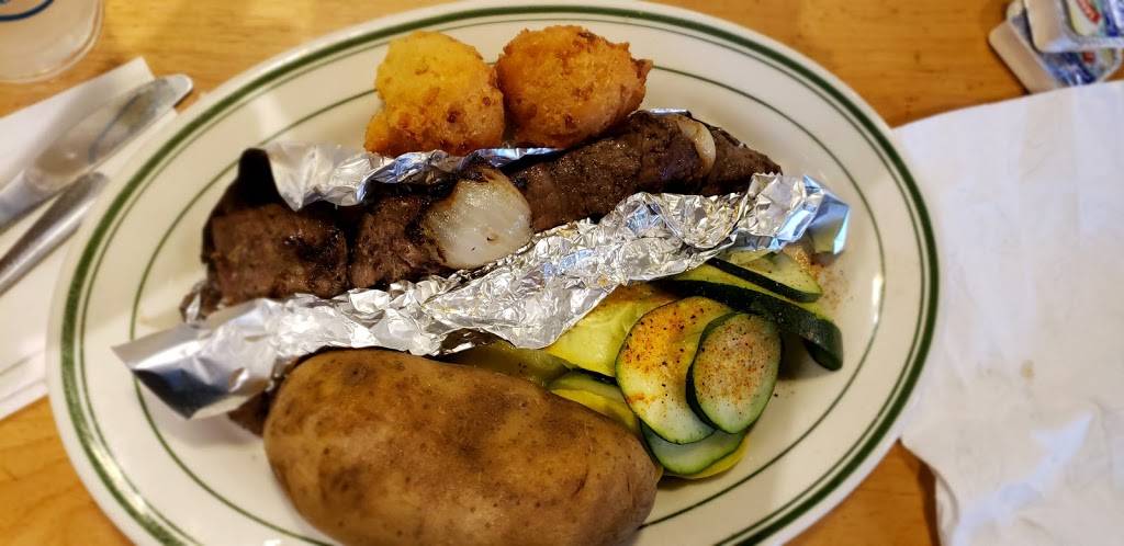 Sea Island Shrimp House | restaurant | 154 Creekside Crossing, New Braunfels, TX 78130, USA | 8303874809 OR +1 830-387-4809