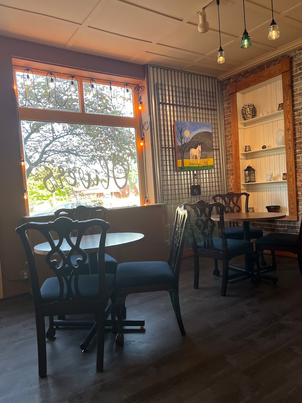 Olivers | restaurant | 109 N Main St, Ste. Genevieve, MO 63670, USA | 5735350779 OR +1 573-535-0779