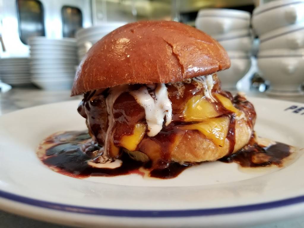 Petit Trois | restaurant | 718 N Highland Ave, Los Angeles, CA 90038, USA | 3234688916 OR +1 323-468-8916