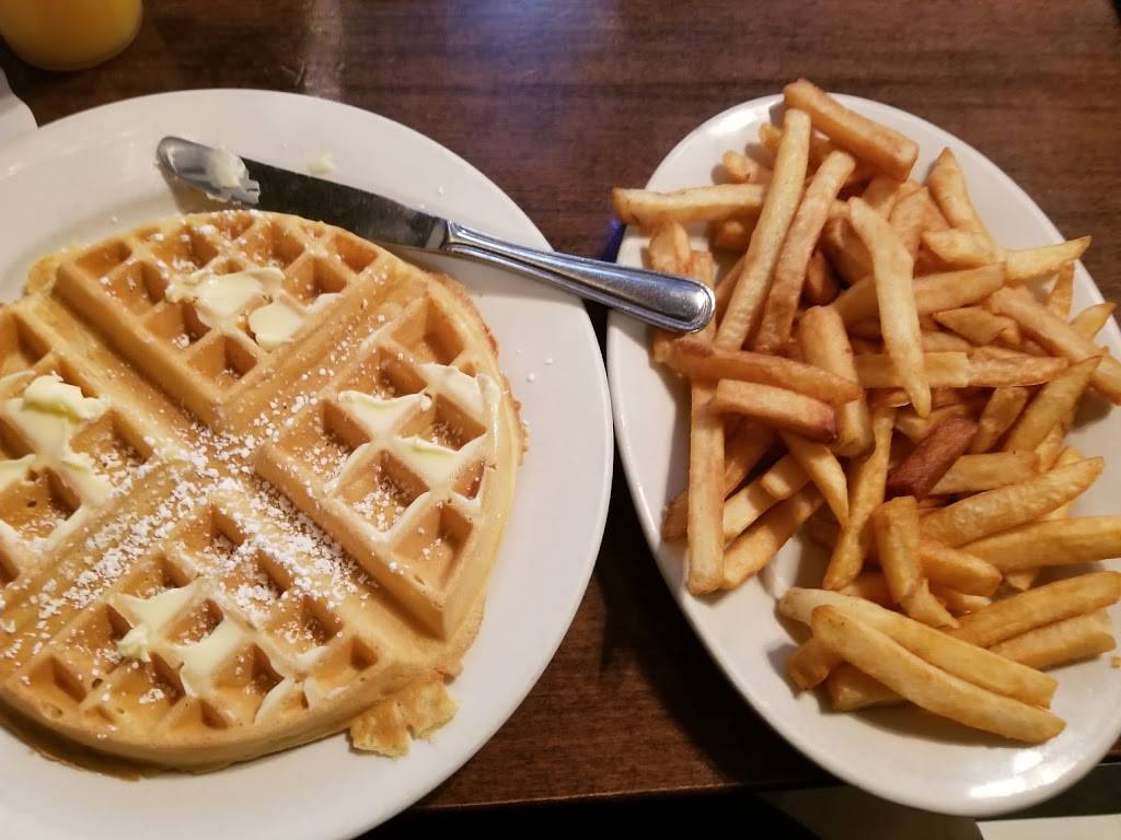 Mundays | restaurant | 259 Main St, Huntington, NY 11743, USA | 6314213553 OR +1 631-421-3553