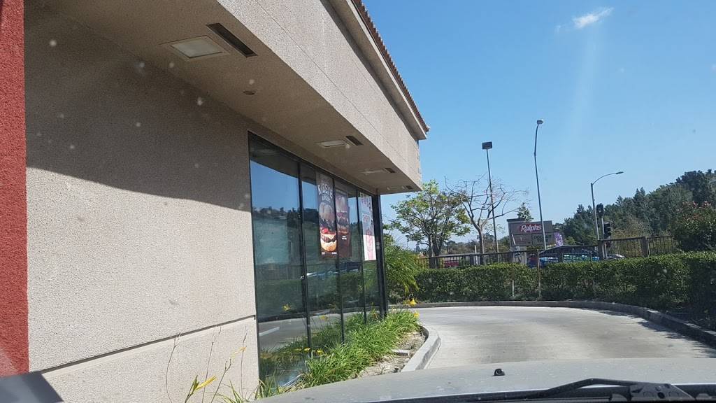 Jack in the Box | restaurant | 2711 Green River Rd, Corona, CA 92882, USA | 9512722037 OR +1 951-272-2037