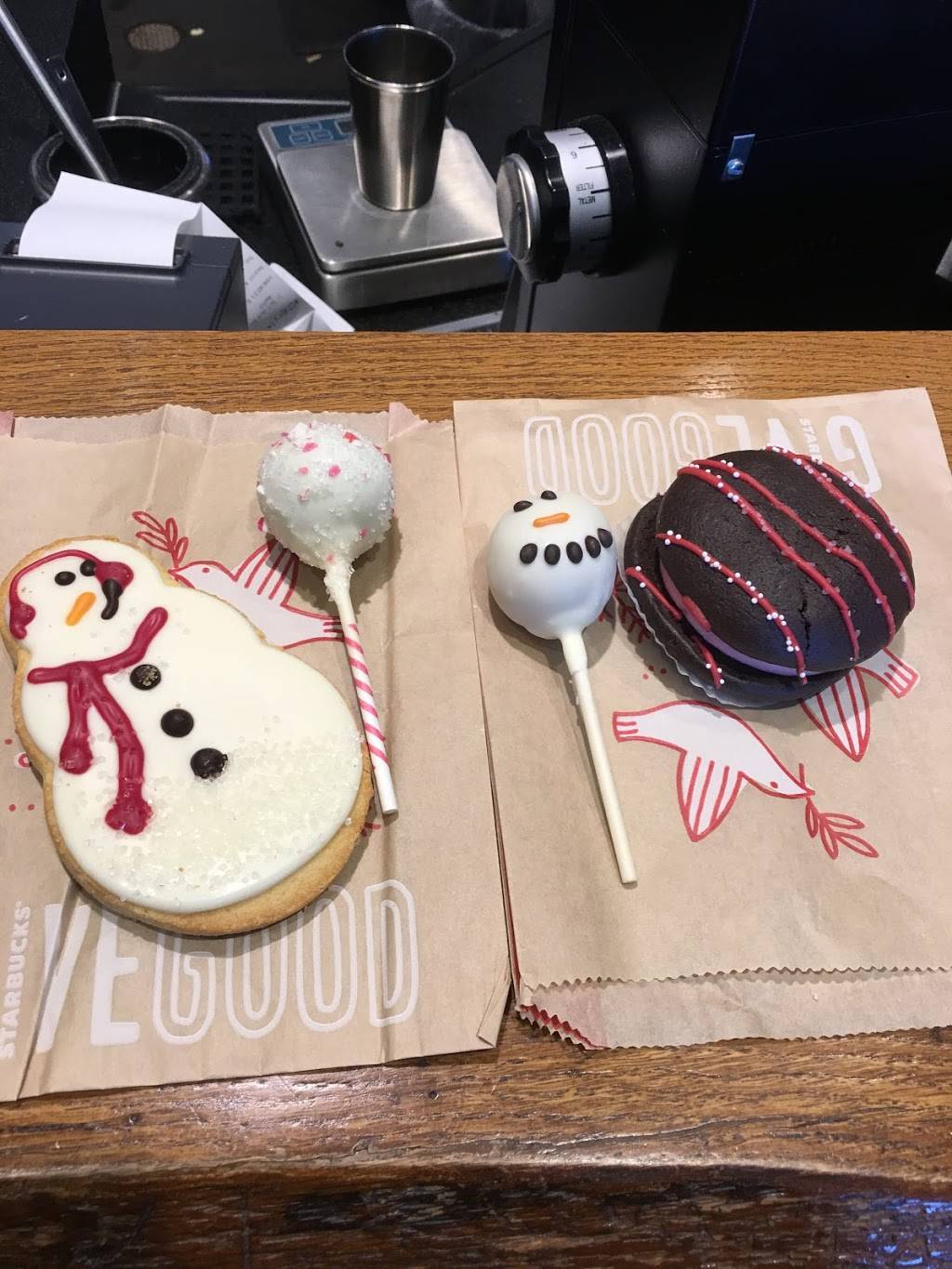 Starbucks | cafe | 5723 Coventry Ln Suite A, Fort Wayne, IN 46804, USA | 2604598500 OR +1 260-459-8500