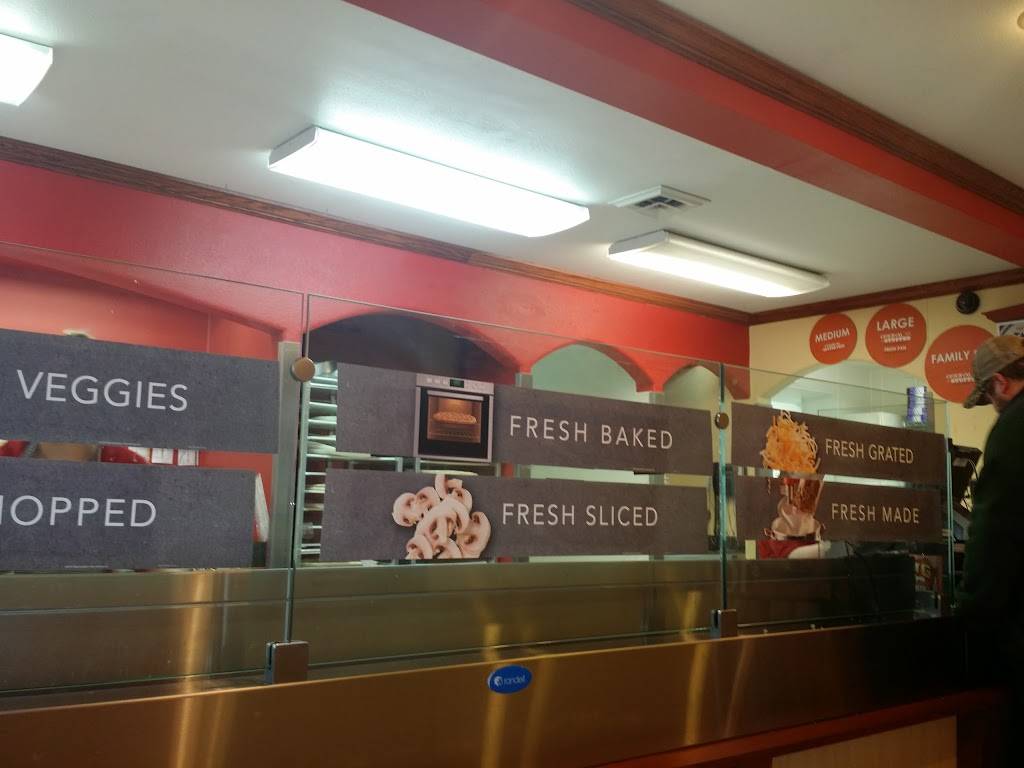 Papa Murphys Take N Bake Pizza | meal takeaway | 123 Lincoln Way, Ames, IA 50010, USA | 5152323196 OR +1 515-232-3196