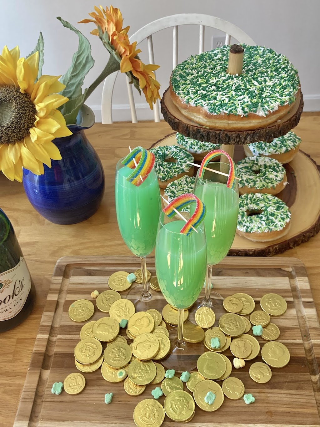 RI Guys Donuts | bakery | 99 Fortin Rd Suite 122, Kingston, RI 02881, USA | 4015157367 OR +1 401-515-7367