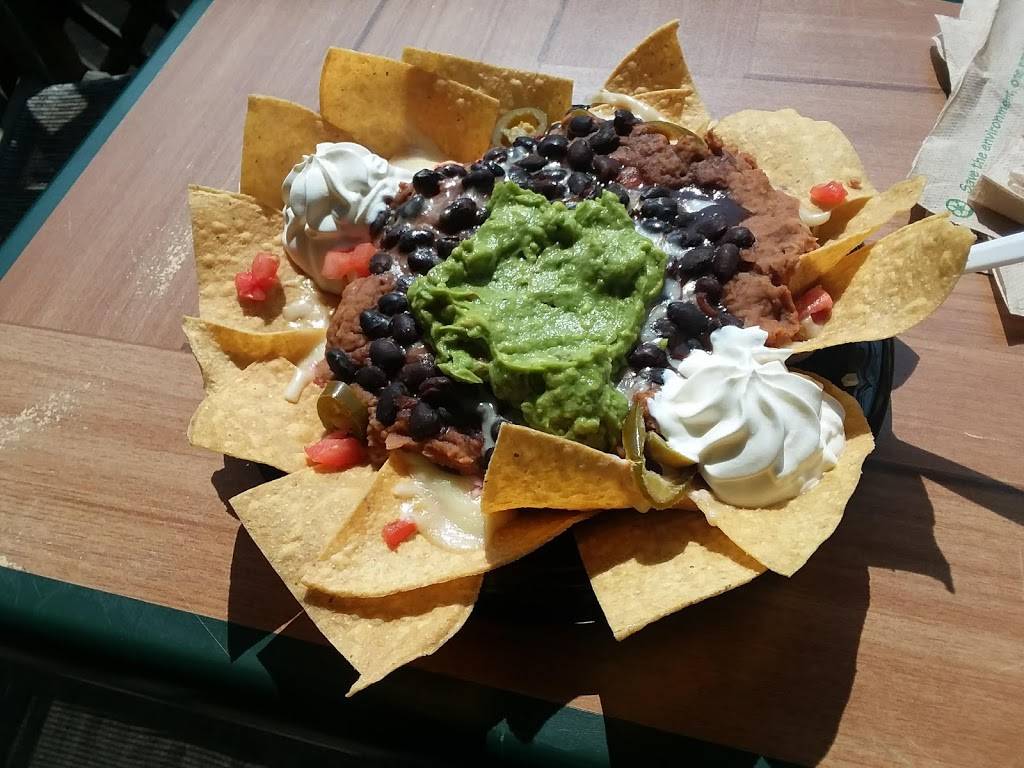 Tippys Taco House | restaurant | 147 W Shirley Ave, Warrenton, VA 20186, USA | 5403492330 OR +1 540-349-2330