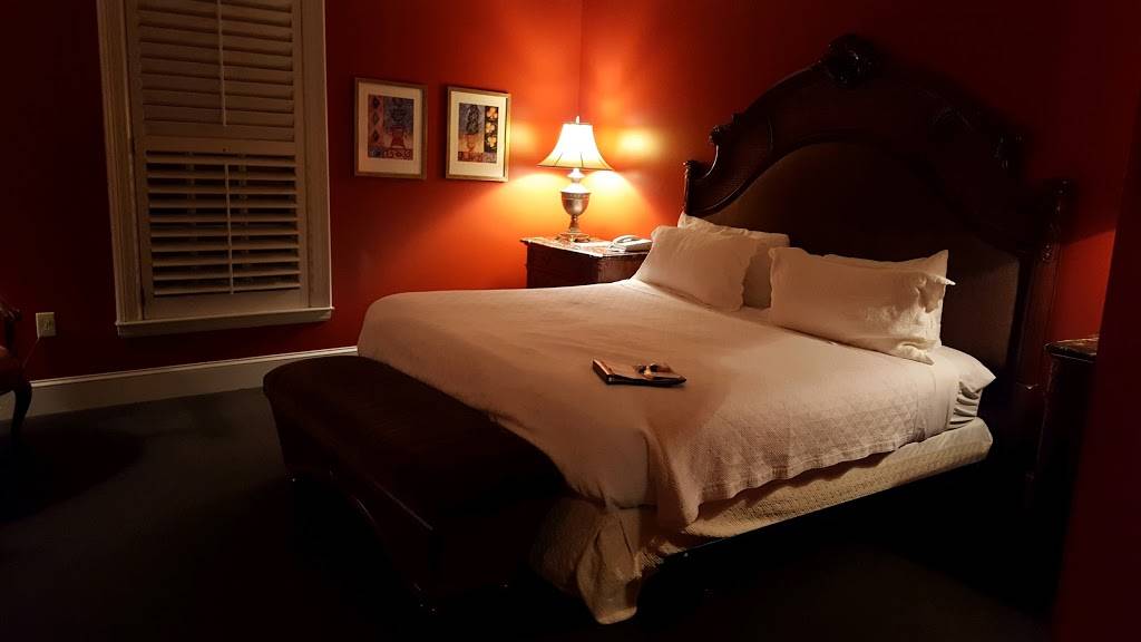 J.H. Adams Inn | restaurant | 1108 N Main St, High Point, NC 27262, USA | 3368823267 OR +1 336-882-3267