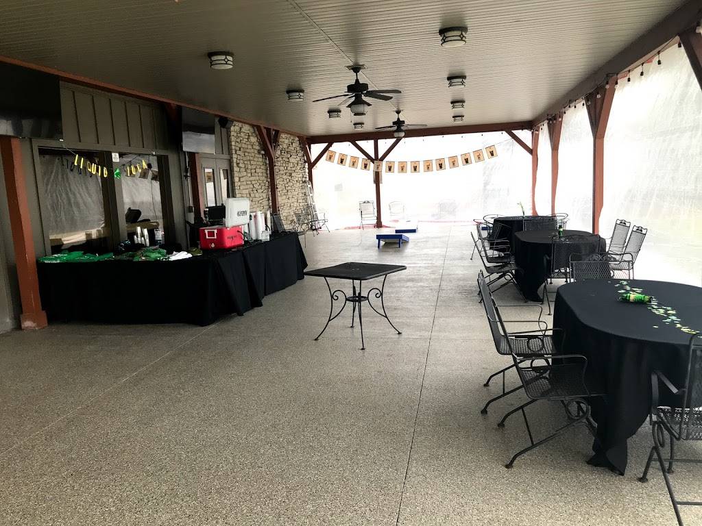 Coyote Creek Bar and Grill | restaurant | 4539 Hillegas Rd, Fort Wayne, IN 46818, USA | 2602343742 OR +1 260-234-3742