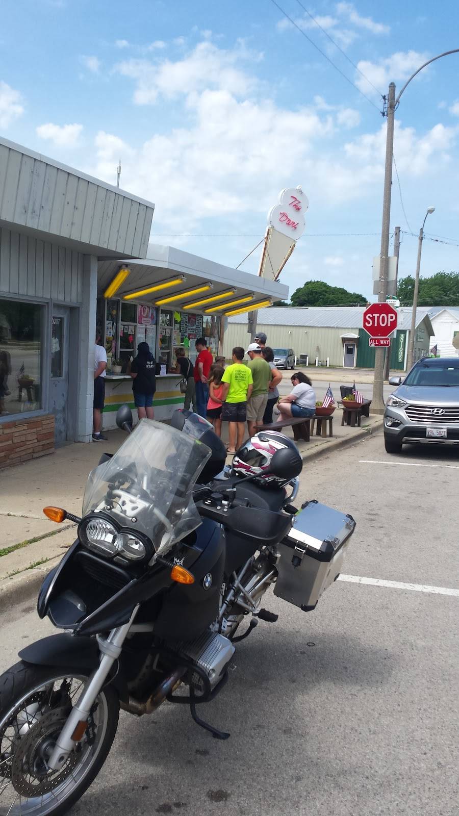 Dari | restaurant | 10011 Main St, Hebron, IL 60034, USA | 8156482204 OR +1 815-648-2204