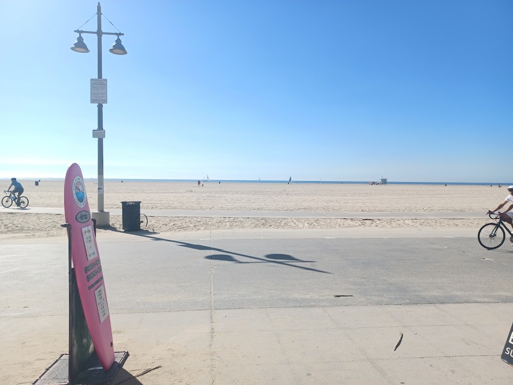 Surf N Turf Tacos Venice Beach | restaurant | 517 Ocean Front Walk #12, Venice, CA 90291, USA | 3103928226 OR +1 310-392-8226