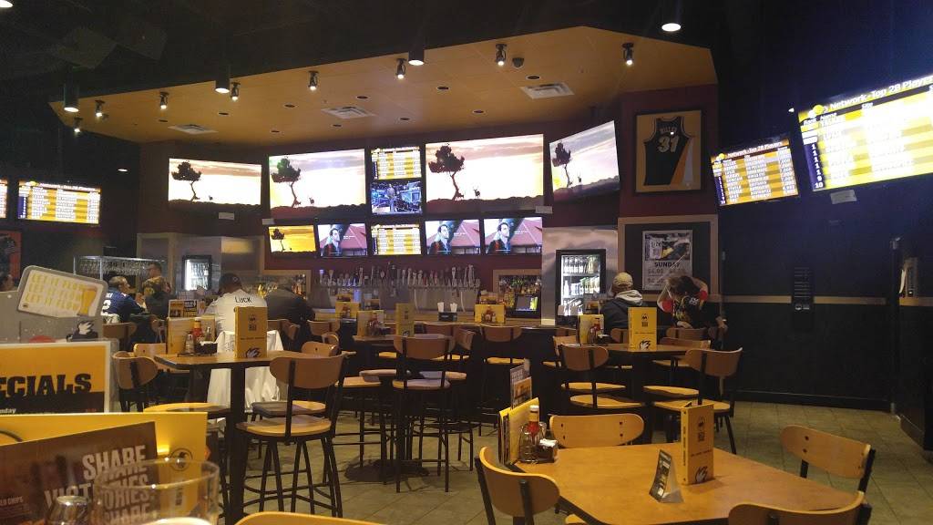 Buffalo Wild Wings | restaurant | 1077 N Emerson Ave, Greenwood, IN 46143, USA | 3178592999 OR +1 317-859-2999