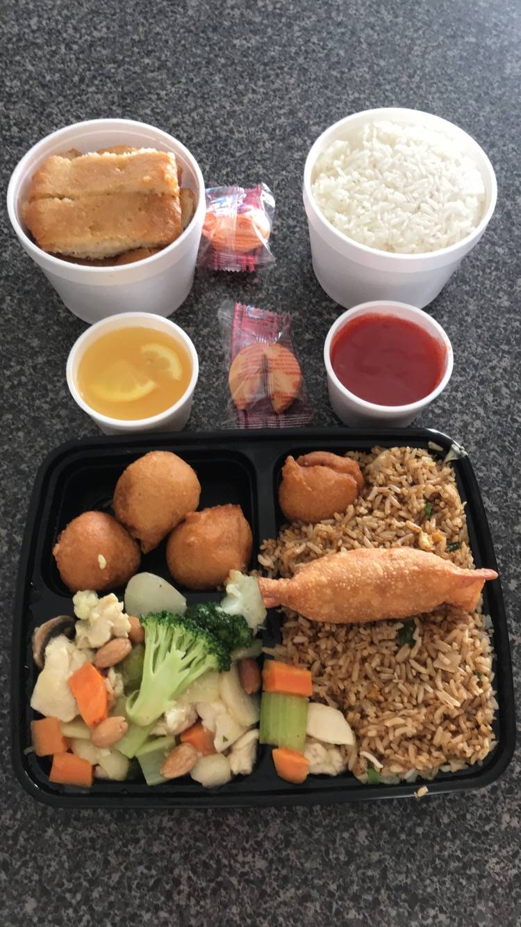 My Favourite Chinese Food | restaurant | 2297 St Joseph Blvd, Orléans, ON K1C 1E7, Canada | 6138418888 OR +1 613-841-8888