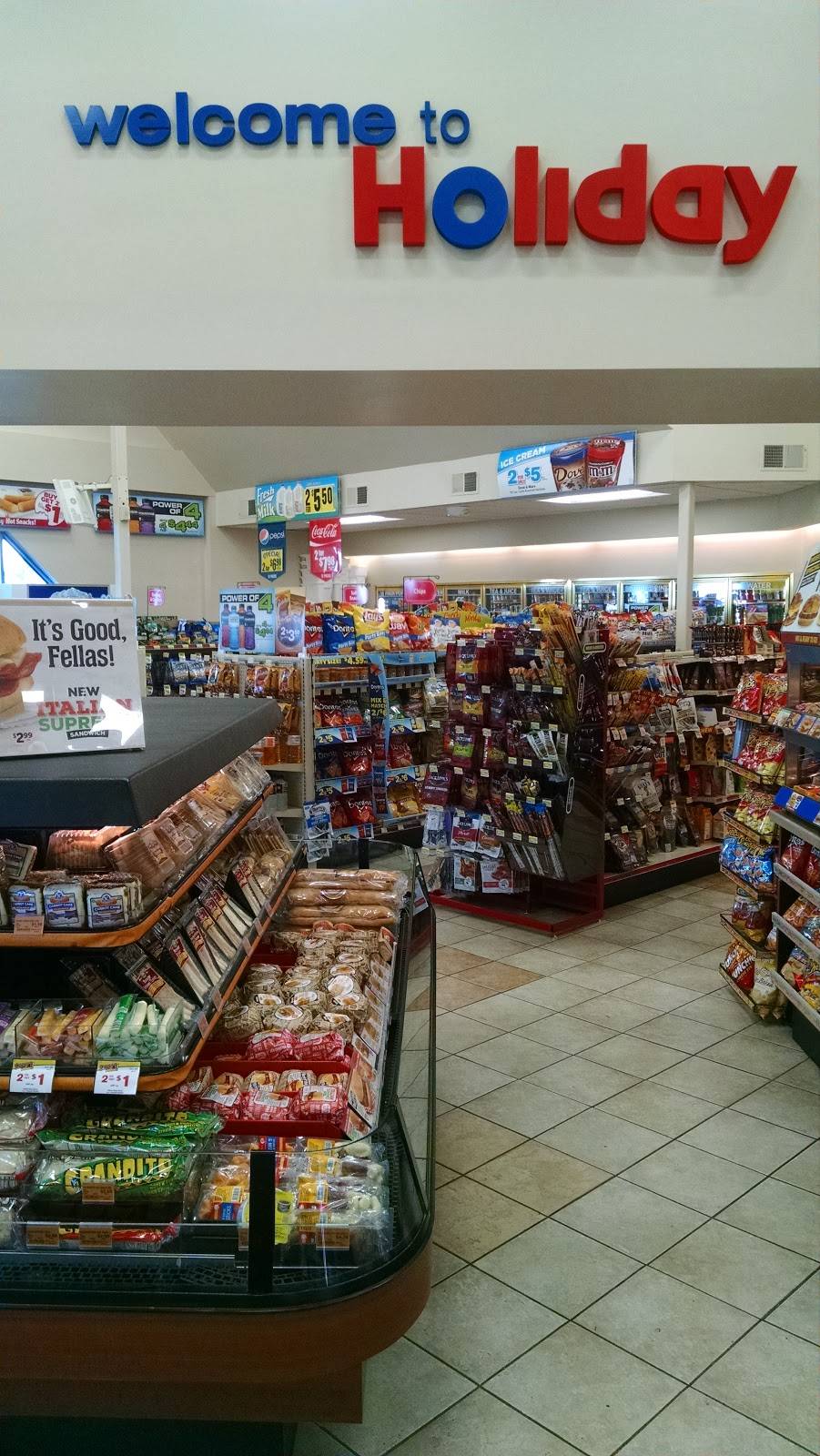 Holiday Stationstores | cafe | 1185 Main St S, Sauk Centre, MN 56378, USA | 3203526655 OR +1 320-352-6655