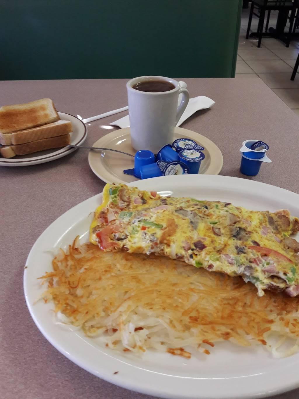 Maxcys Grill | restaurant | 5593, 46767 Monroe St #104, Indio, CA 92201, USA | 7603470219 OR +1 760-347-0219