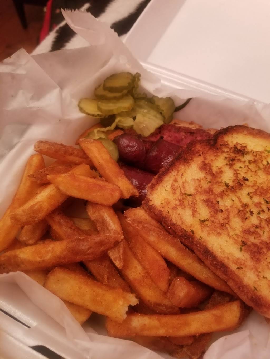 Wing Factory | restaurant | 626 S Cedar Ridge Dr, Duncanville, TX 75137, USA | 4695132455 OR +1 469-513-2455