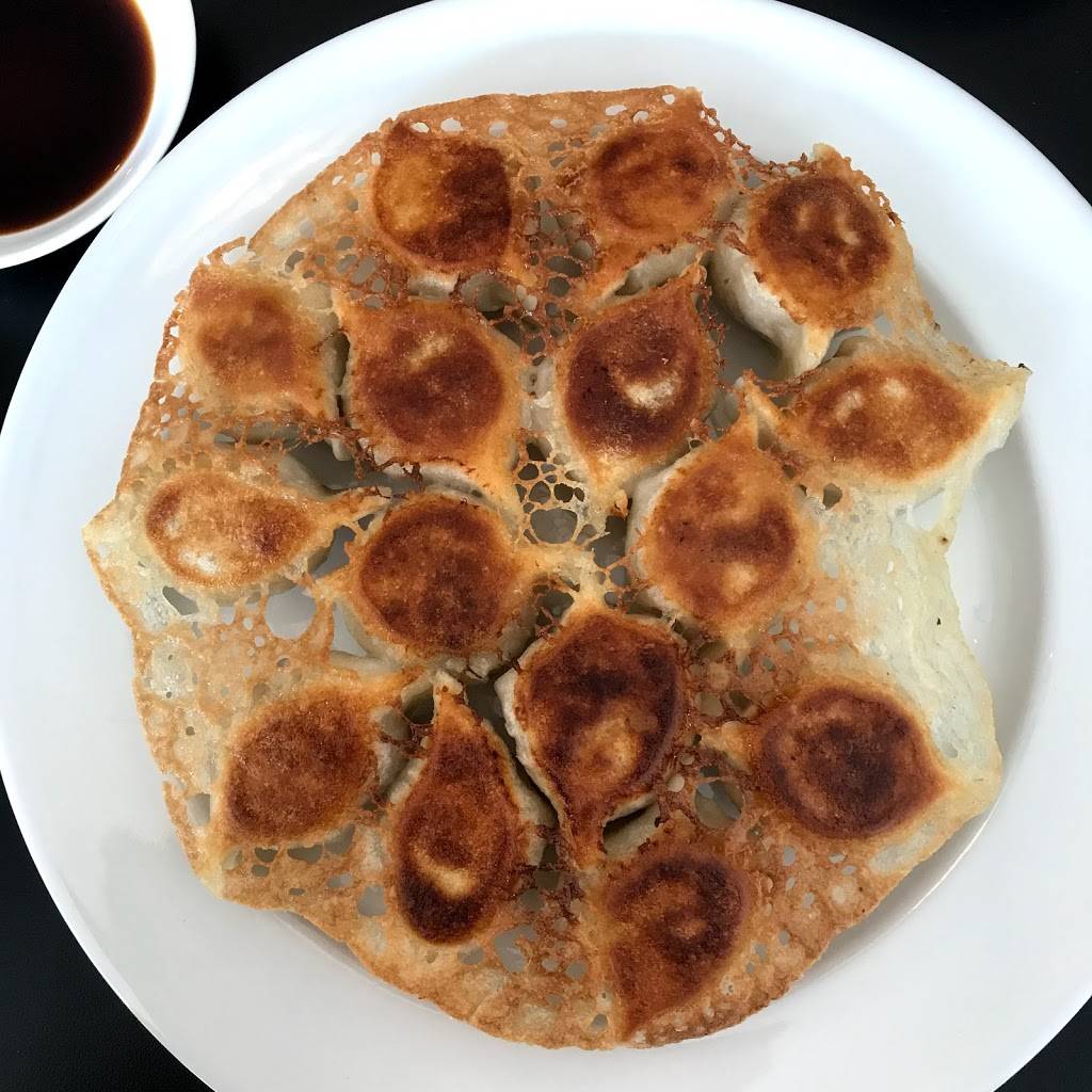 Ai Dumpling | restaurant | 6592 Avenue Somerled, Montréal, QC H4V 1S9, Canada | 5143691777 OR +1 514-369-1777