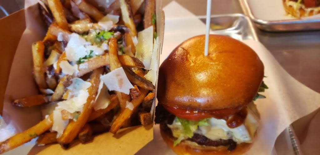 Charred Restaurant | restaurant | 13047 Worldgate Dr, Herndon, VA 20170, USA | 7034358300 OR +1 703-435-8300