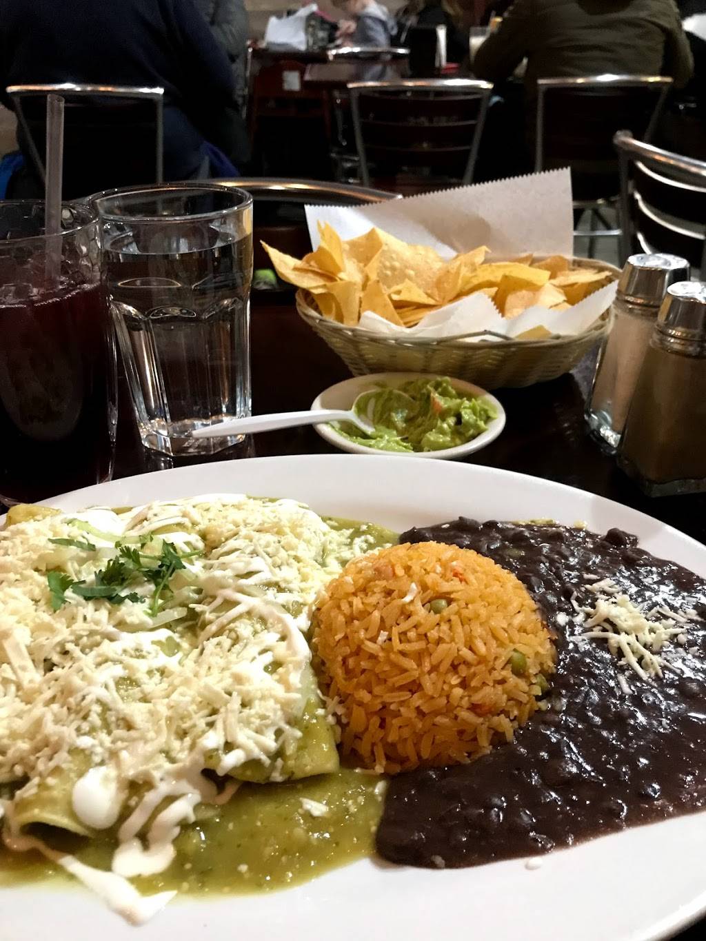 Cinco De Mayo | restaurant | 1202 Cortelyou Rd, Brooklyn, NY 11218, USA | 7186931022 OR +1 718-693-1022