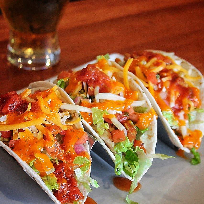 Velocity Wings | restaurant | 12853 Braemar Village Center, Bristow, VA 20136, USA | 7033692800 OR +1 703-369-2800