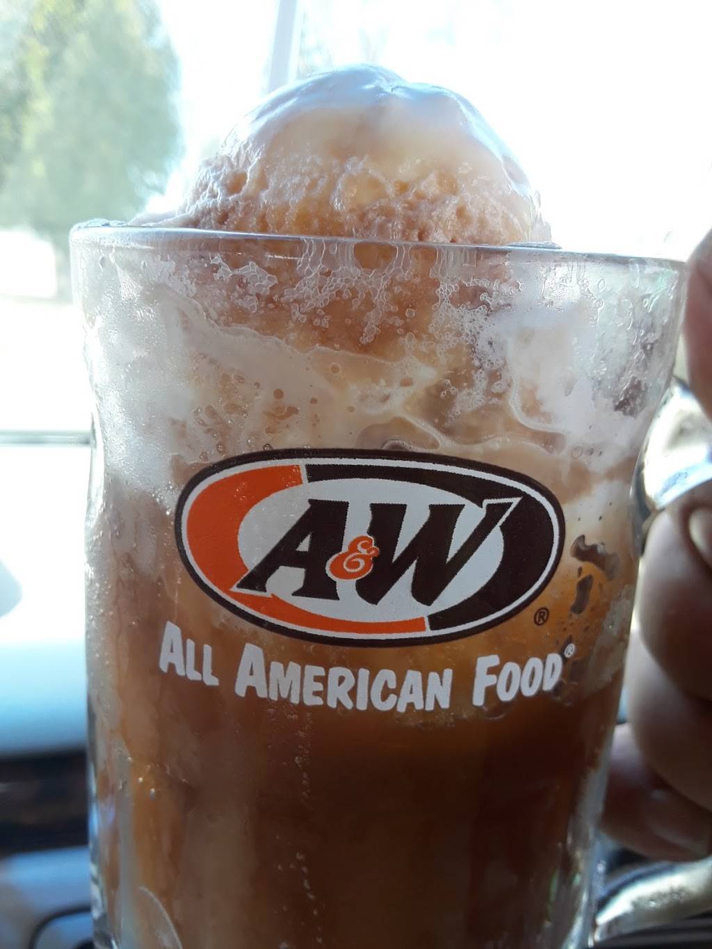 A&W Drive In | restaurant | 301 Lafayette Ave, Bay City, MI 48708, USA | 9898920321 OR +1 989-892-0321
