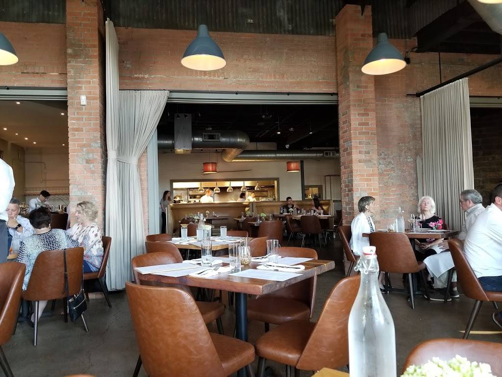 Clay Pigeon Food & Drink | restaurant | 2731 White Settlement Rd, Fort Worth, TX 76107, USA | 8178828065 OR +1 817-882-8065