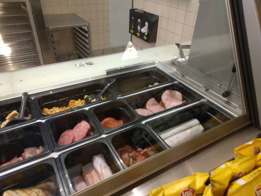 Subway | restaurant | 31891 Rancho California Rd #100, Temecula, CA 92591, USA | 9515876274 OR +1 951-587-6274