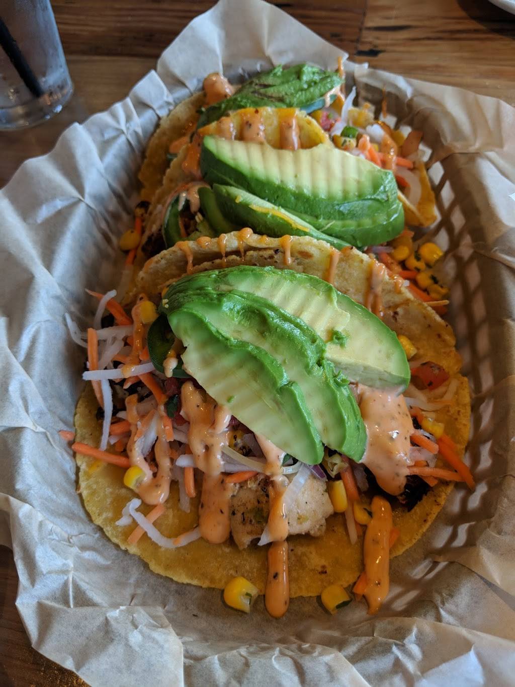 Broderick Roadhouse | restaurant | 1516 Eureka Rd, Roseville, CA 95661, USA | 9167712722 OR +1 916-771-2722