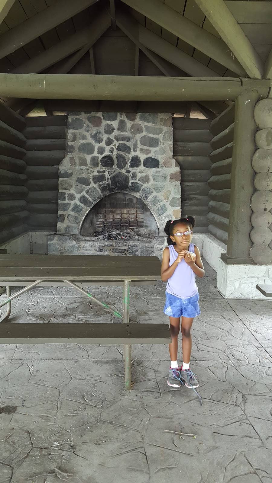 Snug Harbor Marina | restaurant | 103 Liberty St, Marseilles, IL 61341, USA | 8157959080 OR +1 815-795-9080