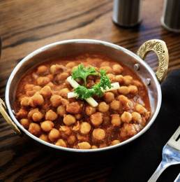 Vindaloo Express Indian Cuisine | meal takeaway | 283 Morningside Ave, Scarborough, ON M1E 3G1, Canada | 4162839898 OR +1 416-283-9898