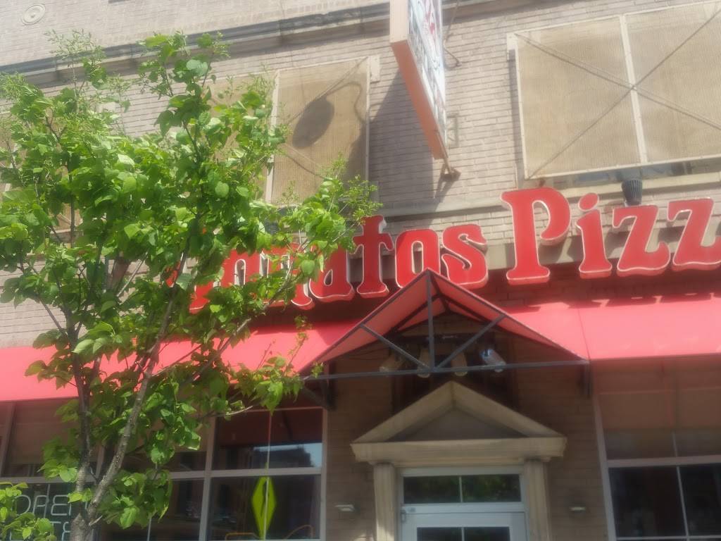 Donatos Pizza | meal takeaway | 2084 N High St, Columbus, OH 43201, USA | 6142945371 OR +1 614-294-5371