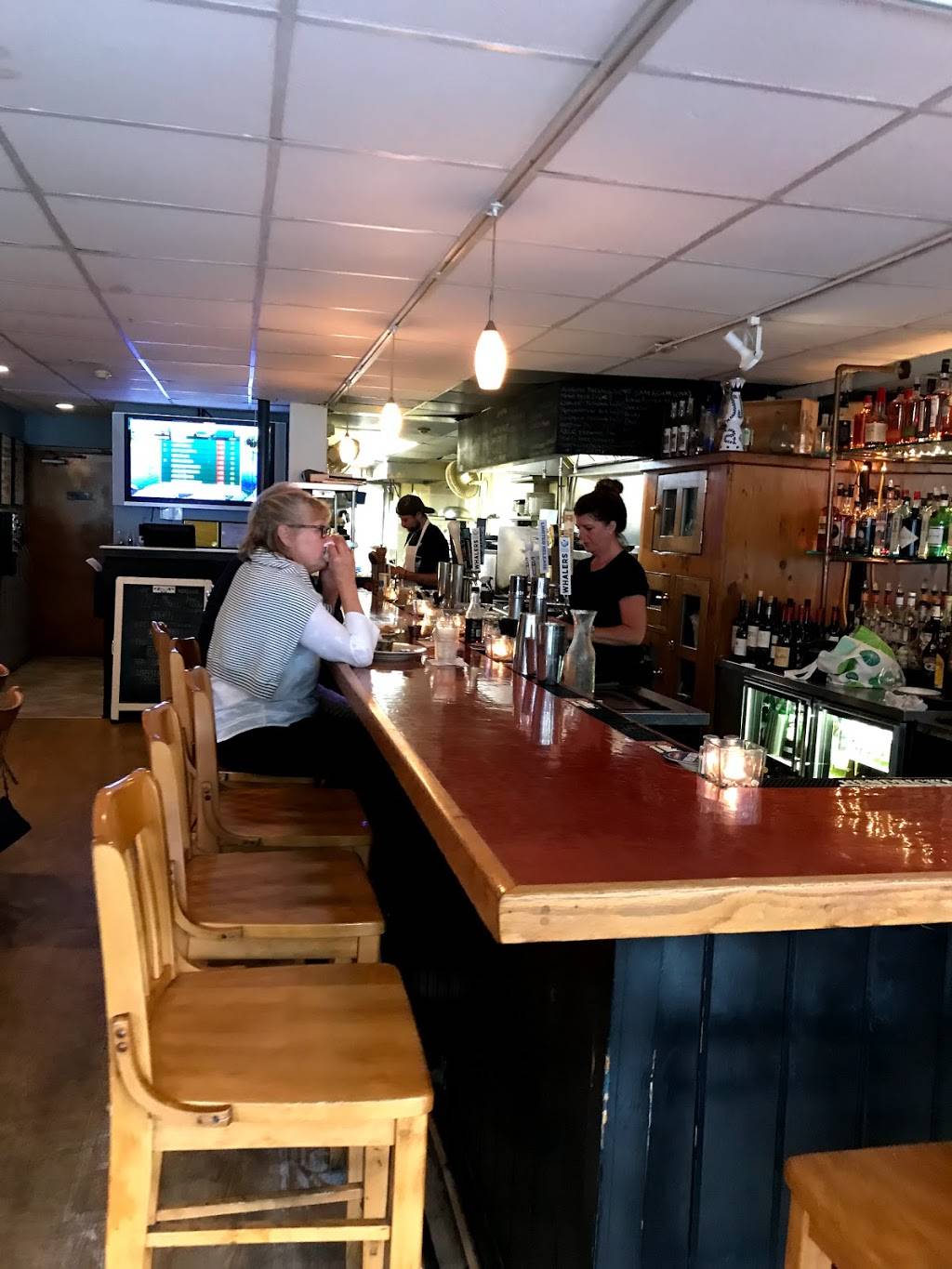 J22 Tap and Table | restaurant | 22 Narragansett Ave, Jamestown, RI 02835, USA | 4014233709 OR +1 401-423-3709