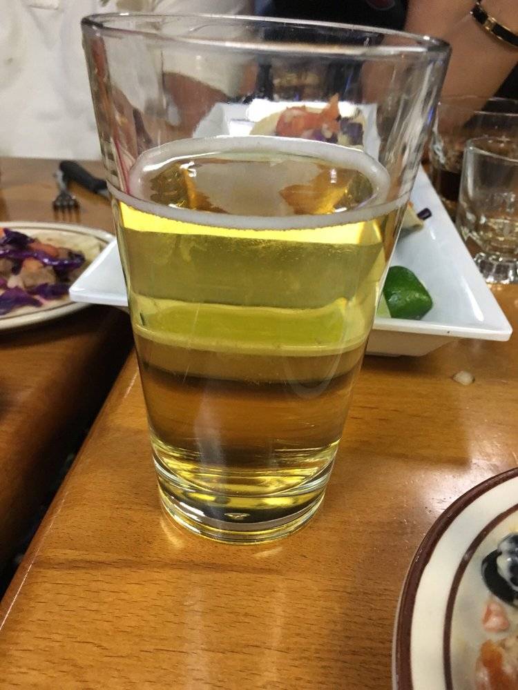 Dukes Sports Bar and Grill | restaurant | 7607 E McDowell Rd, Scottsdale, AZ 85257, USA | 4806759724 OR +1 480-675-9724