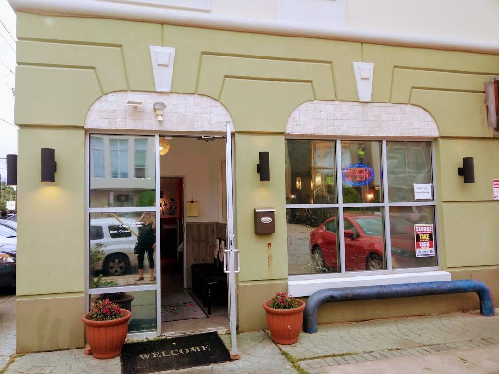 Pepper Twins | restaurant | 315 Fairview St, Houston, TX 77006, USA | 8326497175 OR +1 832-649-7175