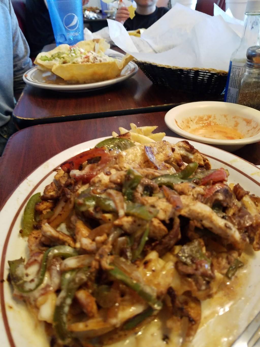 La Fondita | restaurant | 285 E Ash Ave, Decatur, IL 62526, USA | 2178721452 OR +1 217-872-1452