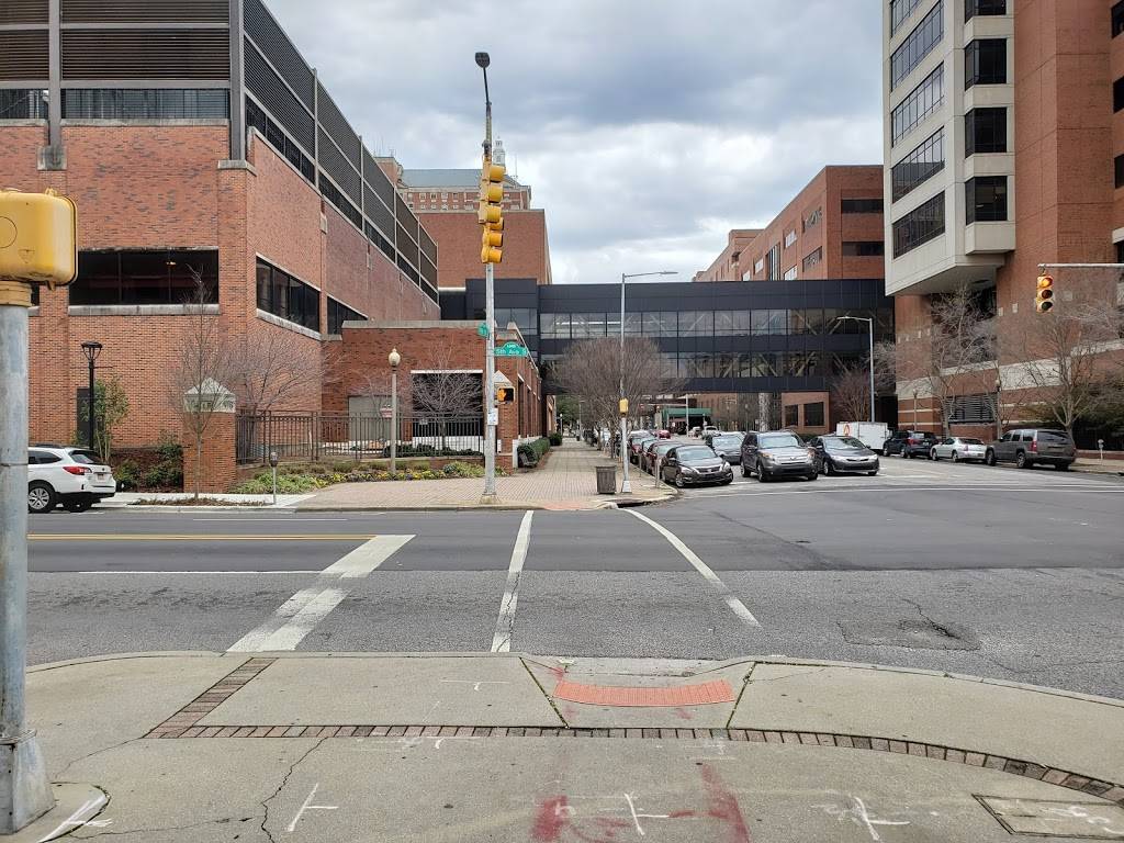 Milos Hamburgers | restaurant | 401 19th St S #130, Birmingham, AL 35233, USA | 2053226456 OR +1 205-322-6456