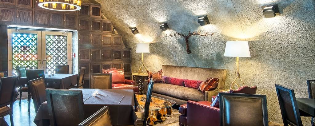 The Cave Bistro & Wine Bar | restaurant | 2343 Vanderbilt Beach Rd #602, Naples, FL 34109, USA | 2395130095 OR +1 239-513-0095