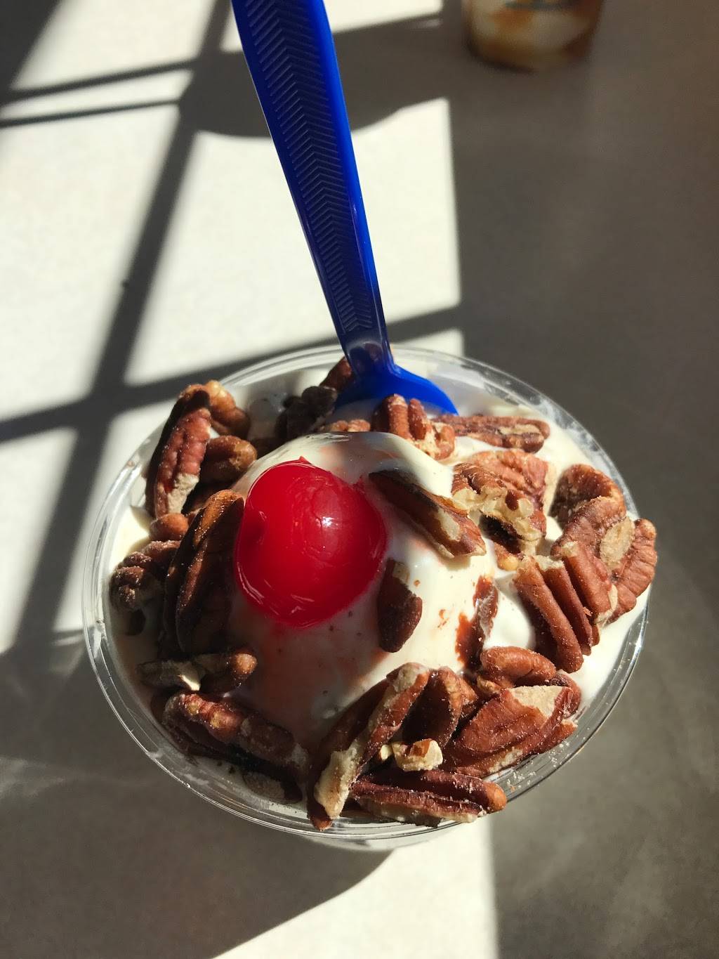 Culvers | restaurant | 220 Oak Creek Plaza, Mundelein, IL 60060, USA | 8475666900 OR +1 847-566-6900