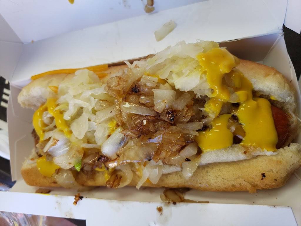 Wienerschnitzel | restaurant | 6030 W Thunderbird Rd, Glendale, AZ 85306, USA | 6028431638 OR +1 602-843-1638
