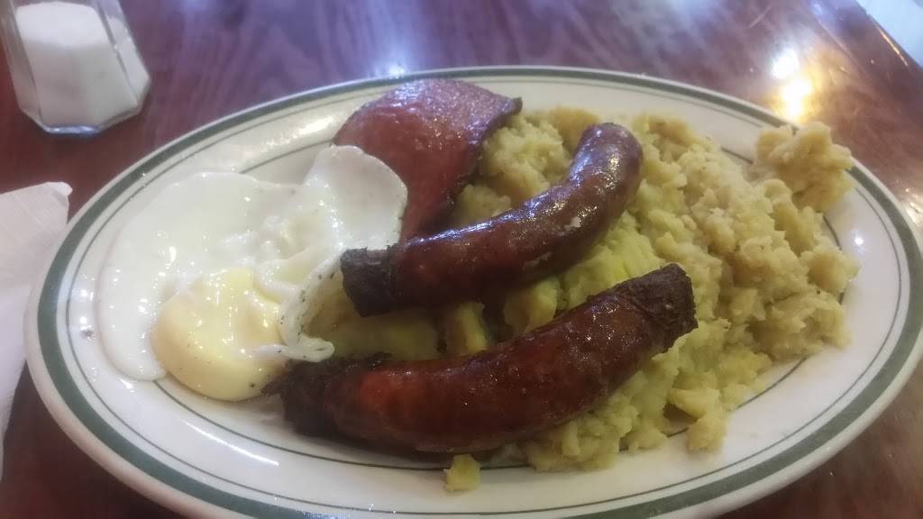 Capri | restaurant | 1342 St Nicholas Ave, New York, NY 10033, USA | 2127403110 OR +1 212-740-3110