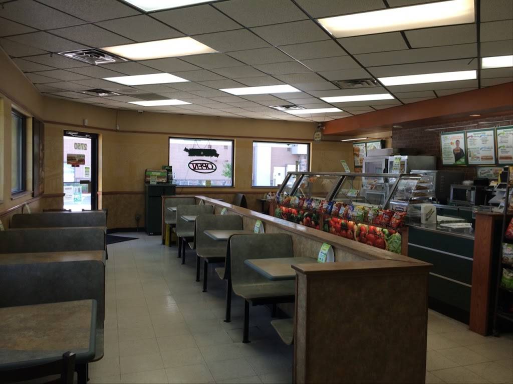 Subway | restaurant | 2750 Milwaukee Rd, Beloit, WI 53511, USA | 6083616349 OR +1 608-361-6349