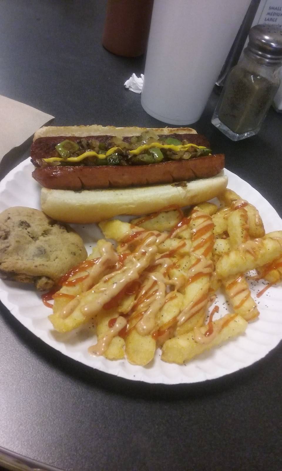 Perfectly Frank | restaurant | 236 Carmichael Way # 314, Chesapeake, VA 23322, USA | 7574320212 OR +1 757-432-0212