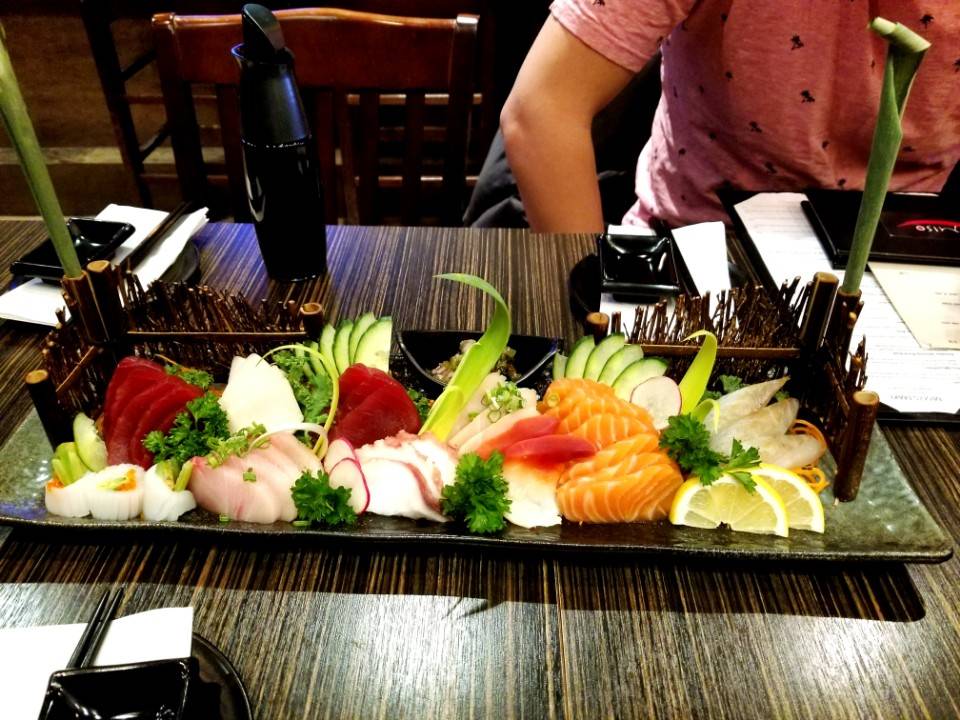 Miso Sushi and Tapas | restaurant | 221 Lakeshore Rd E, Oakville, ON L6J 1H7, Canada | 9058421196 OR +1 905-842-1196