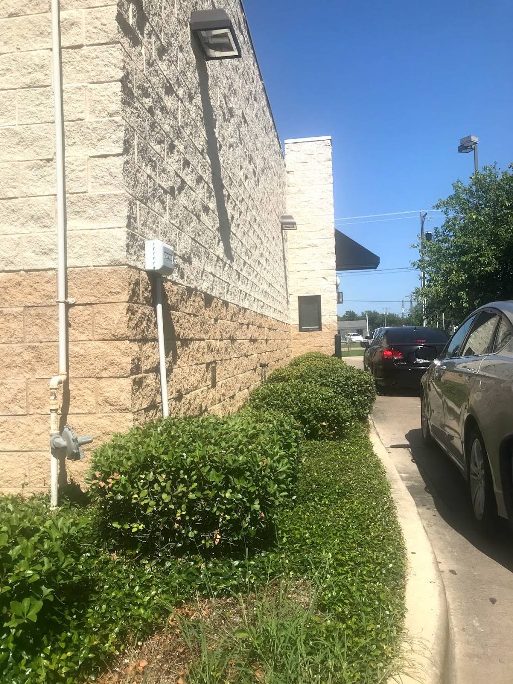 Starbucks | cafe | 6151 Denton Hwy, Haltom City, TX 76148, USA | 8172817076 OR +1 817-281-7076