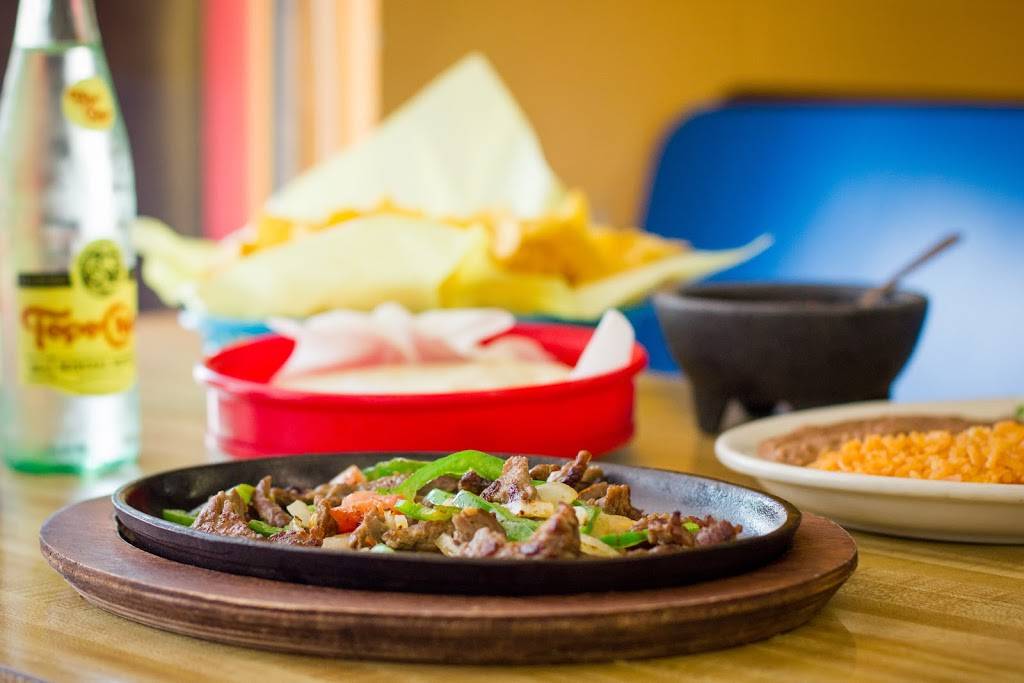 Rogelios Restaurant | cafe | 625 S L B J Dr, San Marcos, TX 78666, USA | 5123924141 OR +1 512-392-4141