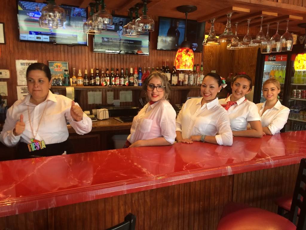 Chiles Mexican Restaurant | restaurant | 3247 W Columbus Dr, Tampa, FL 33607, USA | 8133548335 OR +1 813-354-8335